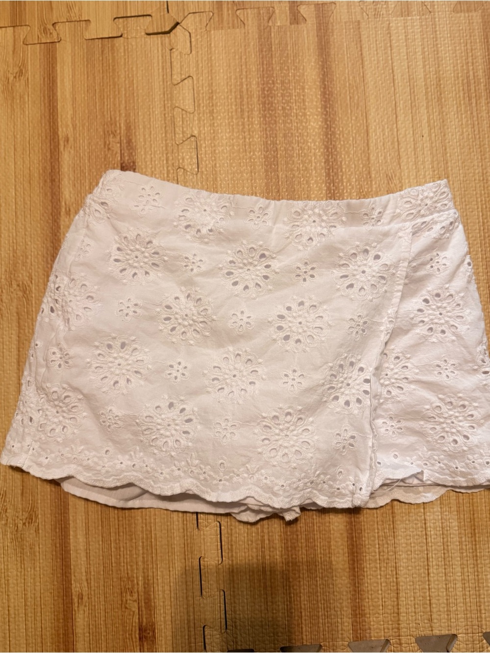 Tommy Bahama Girls Large (10/12) White Eyelet Tennis Skirt Skort Undershorts